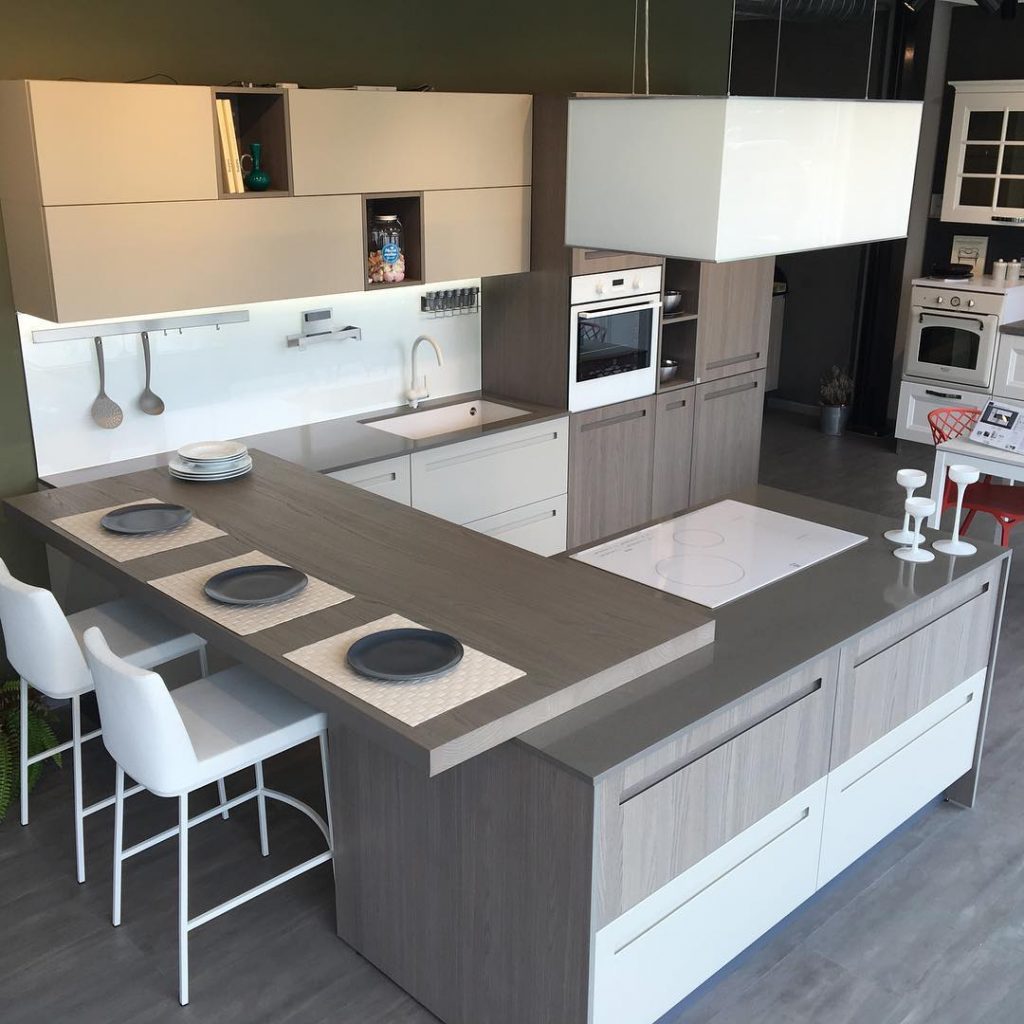 Cucine con isola: come scegliere quella giusta